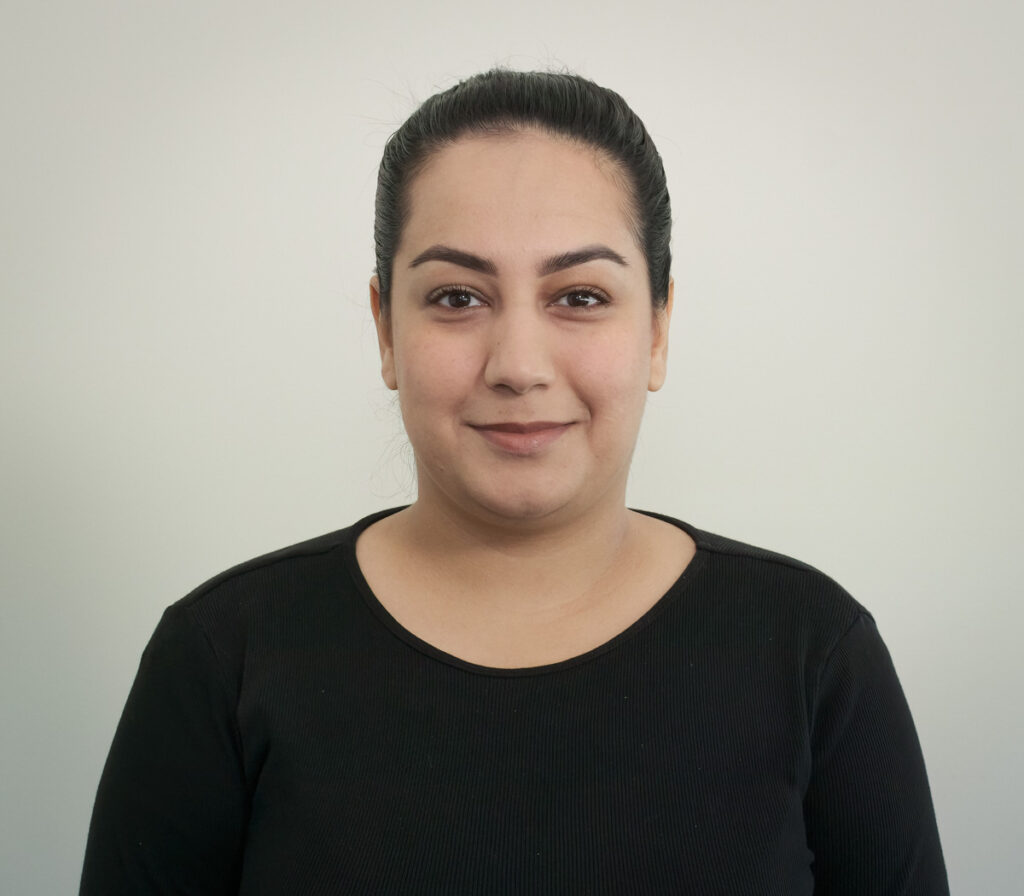 photo of maryam azizpour